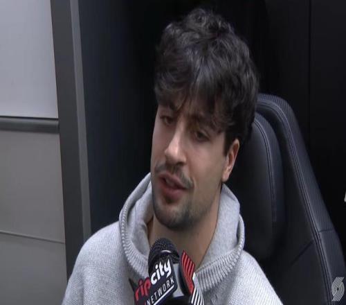 卡里乌斯妻,子浪漫告白,一见钟情,大赢家体育首页,即时比分,比分直播,足球比分直播,大赢家官网