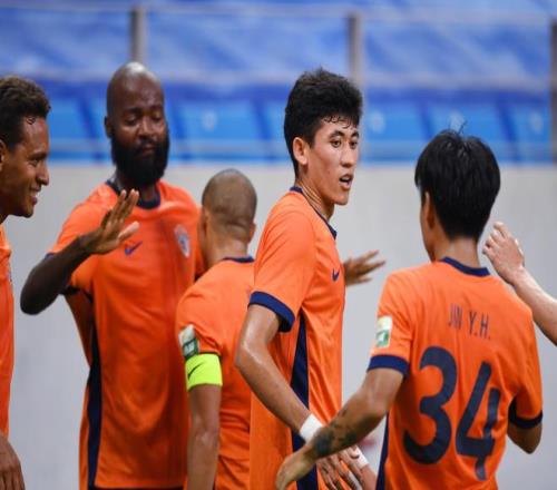 海斯与艾顿,梦幻组合,共攀,大赢家体育首页,即时比分,比分直播,足球比分直播,大赢家官网